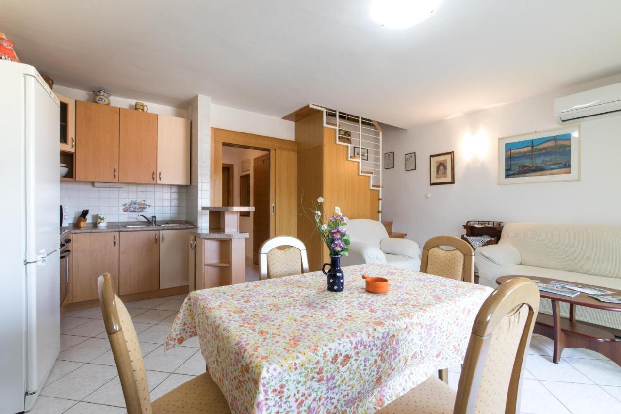 Apartment Glorija With Balcony Baška Kültér fotó